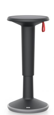 Schwarzer Interstuhl UPis1 110U Stehhocker für ergonomisches, aktives Sitzen im Büro oder Homeoffice.